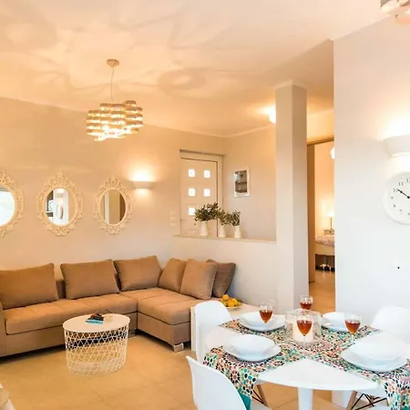 Siren Villa *